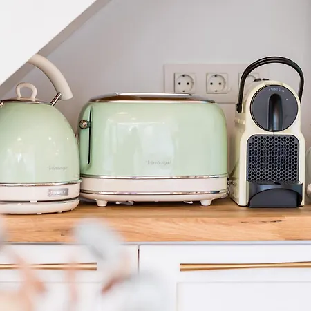 Joanie's Dream * Danilia